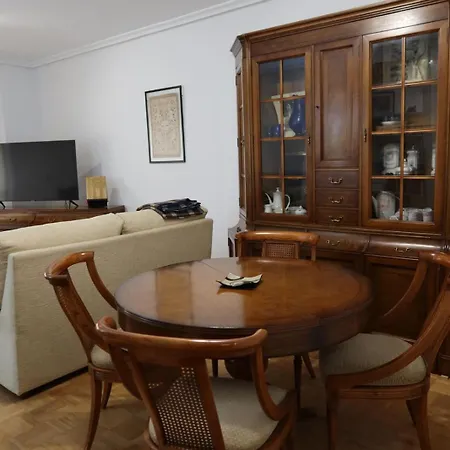 Victoria Apartment *